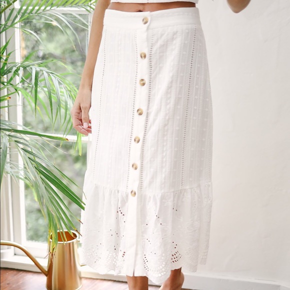 🆕Lilah Off White Eyelet Midi Skirt - Picture 6 of 8